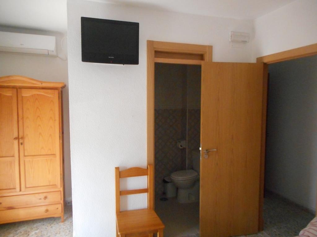 Hostal Paco Pepe Коніль-де-ла-Фронтера Номер фото